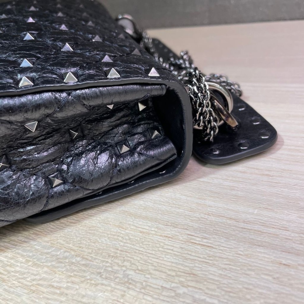 VALENTINO MEDIUM ROCKSTUD LEATHER CHAIN BAG - Picture 7 of 14